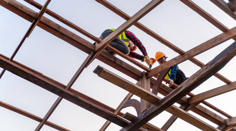 Professional gutter cleaning services in Underwood, IA